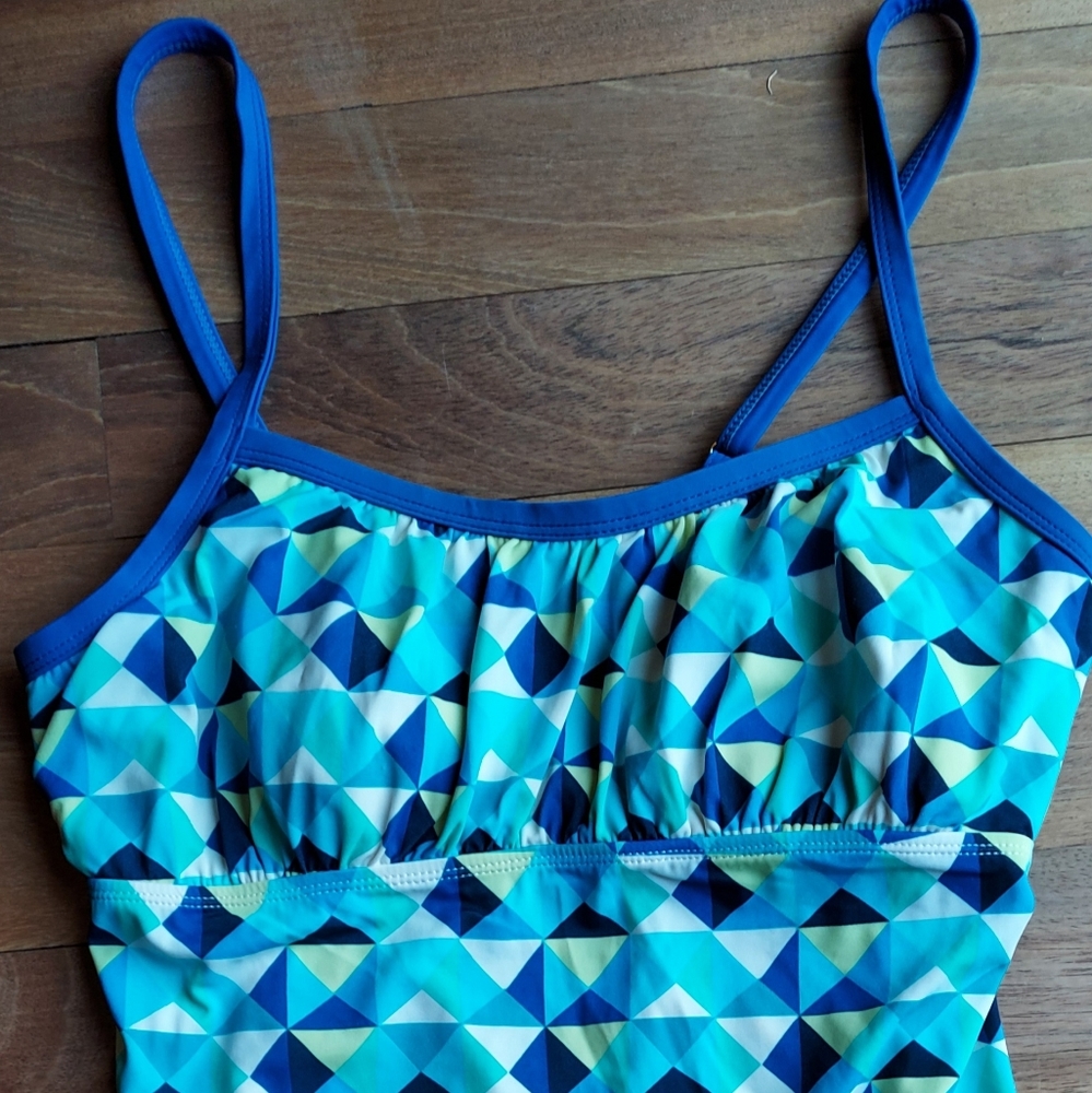 Women's Swim Wear TOP. Size L